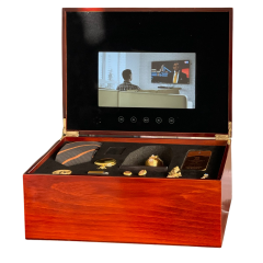 Premium Tasarım Ekranlı Kutu (10 inç)